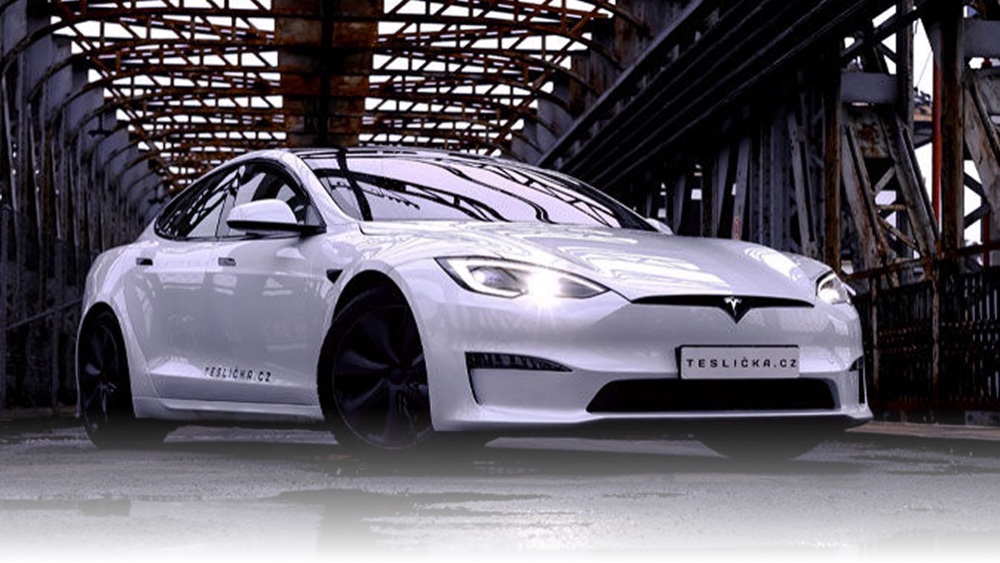 Tesla Model S Plaid on a steel bridge