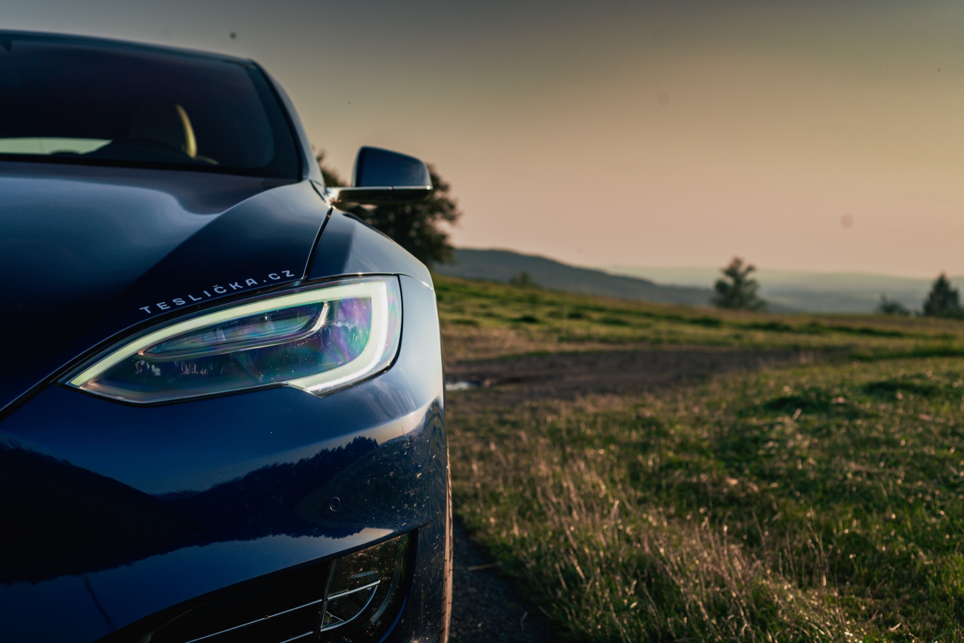 Tesla Model S Performance Raven – headlight
